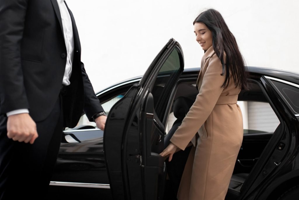 luxury black car and limo service