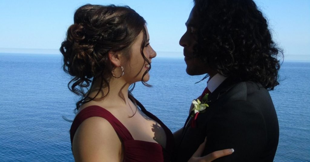 stretch limo for prom - prom couple